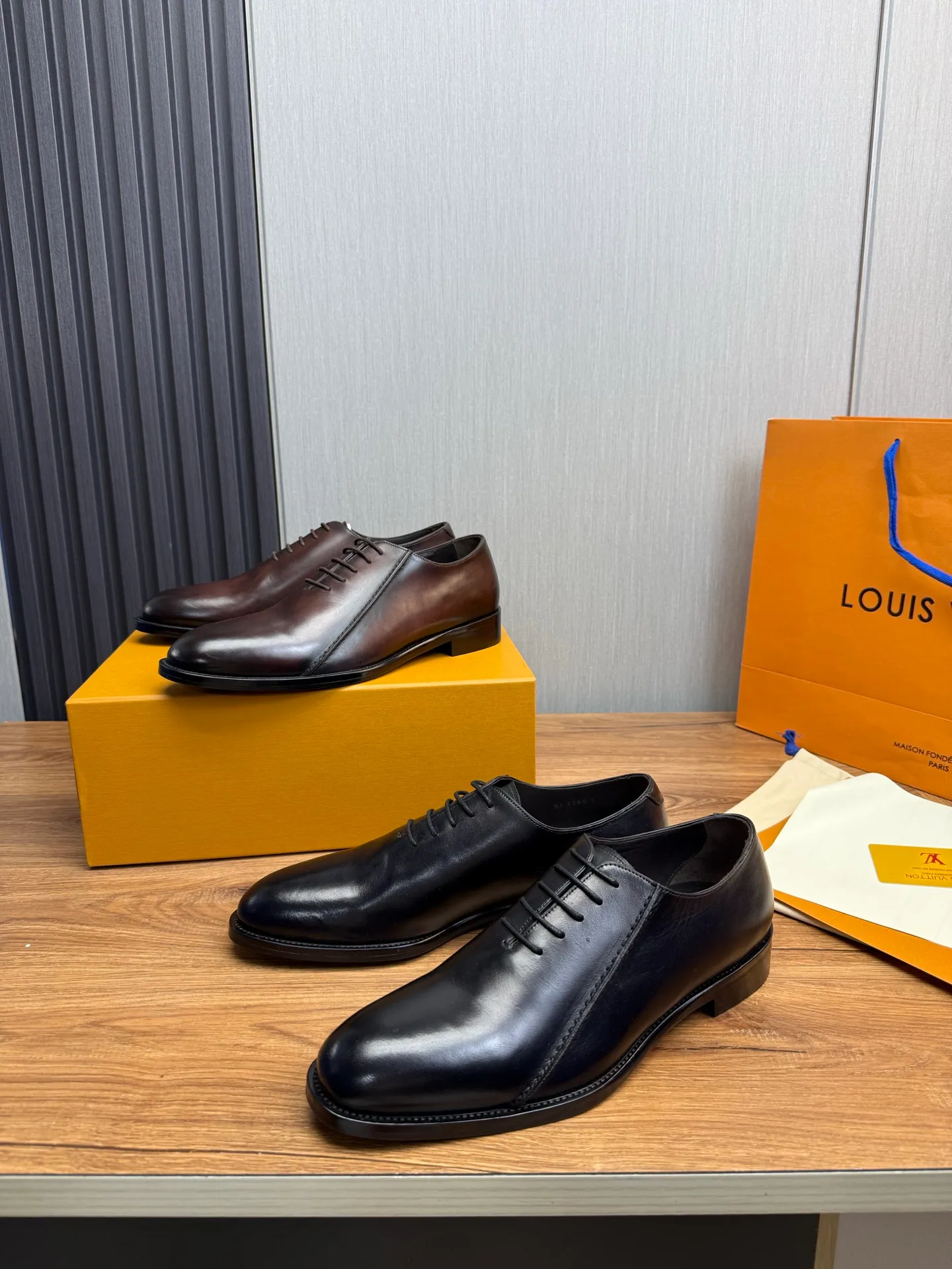 Men's shoes💰760💰 LV. Men's business casual leather shoes, 1:1 shipment ⬆️Luxurious and noble👞All imported original brand leather, just to create a more comfortable wearing experience, upper: original cowhide ➕Imported full cow lining, original leather outsole ✔️36-45 (38.45 non-refundable)